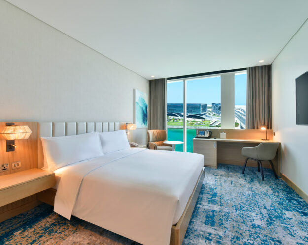 Hilton garden inn bahrain_hotel room
